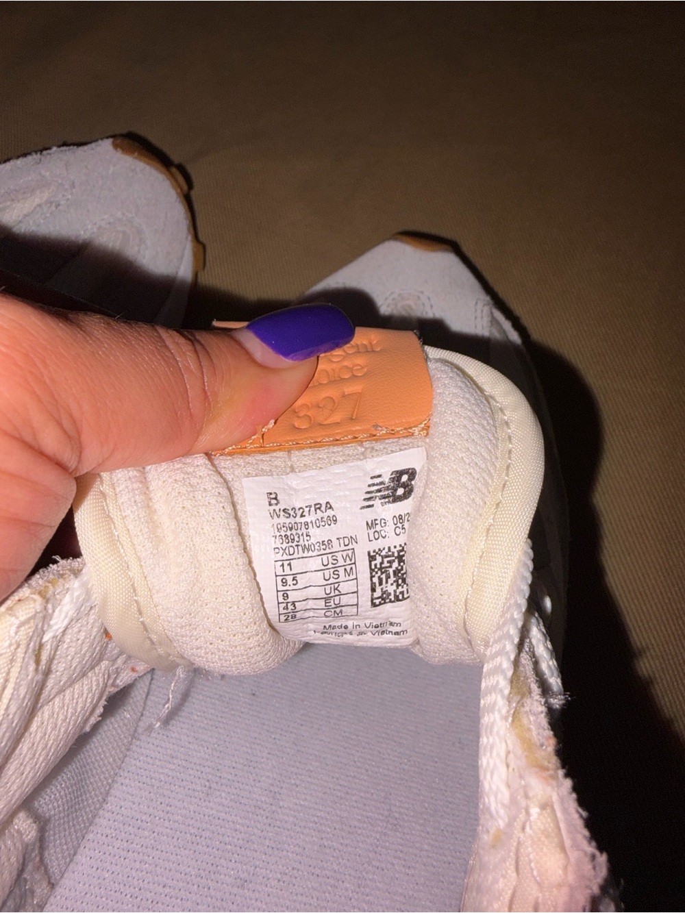 New Balance 327 Casual Women's Sneakers - Picture 4 of 4